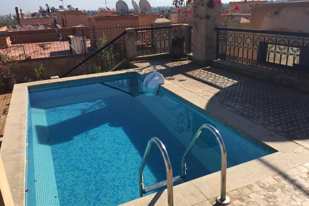 Appartement Tout Confort Avec Possibilite Transport Aeroport Marrakesh Exterior foto
